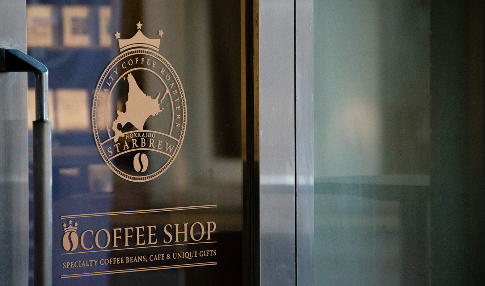 店の入り口ドア